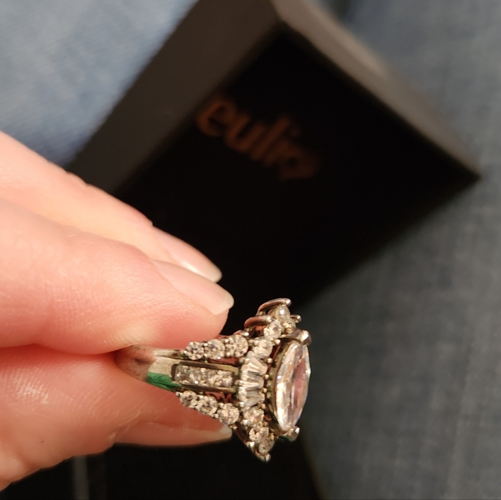 Ring - Picture 3 of 6